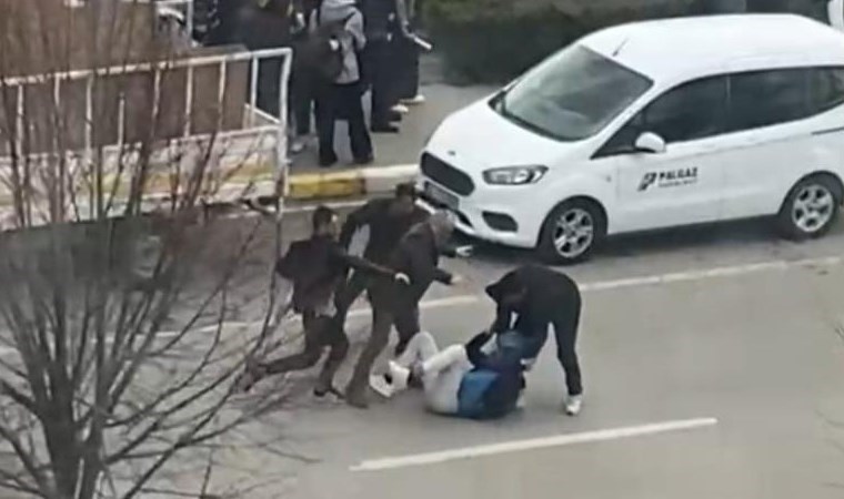 4 kişinin saldırısına uğrayan motosiklet sürücüsü adliyeye sığındı