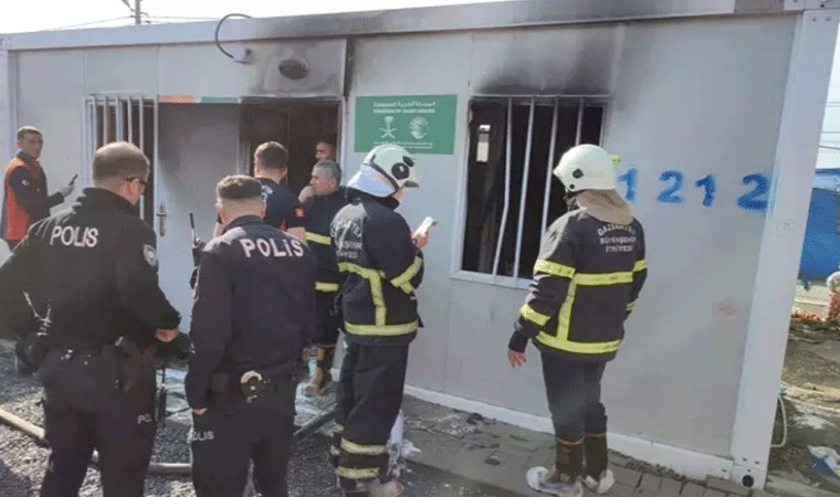 Gaziantep’te depremzedelerin yaşadığı konteynerde korkutan yangın!