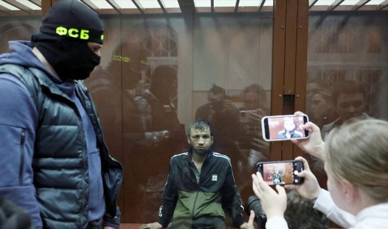 Rus basınından çarpıcı iddia: ‘Teröristlerden ikisi, Türkiye’de talimat aldı’