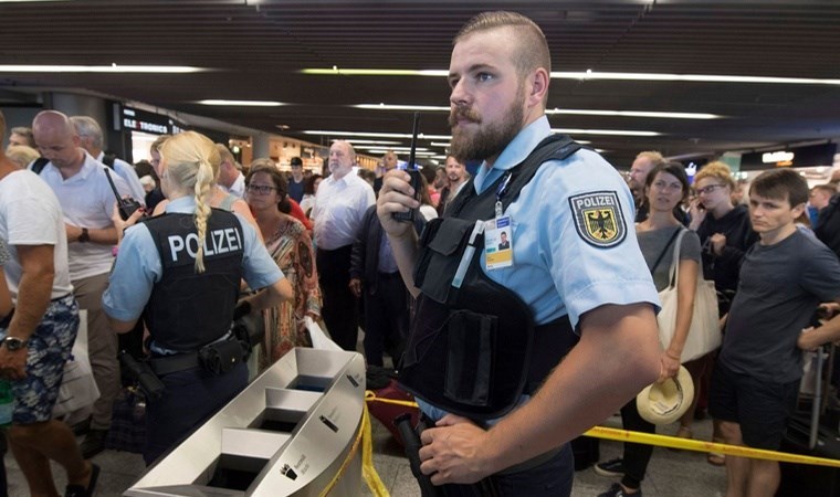 Türk vatandaşı havalimanında durduruldu: 161 bin TL ödedi, serbest kaldı