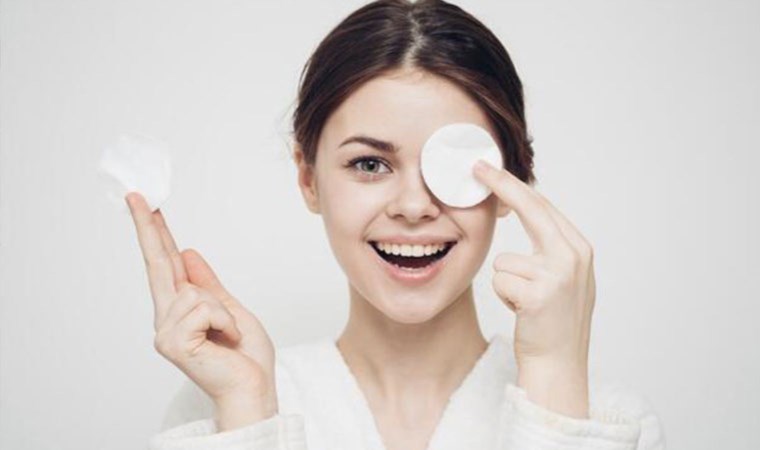 Nemlendirici krem sürmek orucu bozar mı? Makyaj yapmak ve saç boyamak orucu bozar mı?