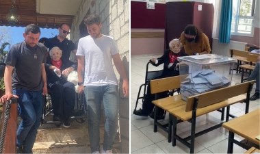 Cumhuriyetle yaşıt Zekiye Teyze, oyunu kullandı – Son Dakika Yaşam,Cumhuriyet'in Egesi Haberleri | Cumhuriyet