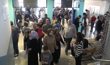 Avcılar'da 19 bin 249 seçmenin kayıtlı olduğu okulda hareketlilik: Kalabalık dikkat çekti – Son Dakika Türkiye Haberleri | Cumhuriyet