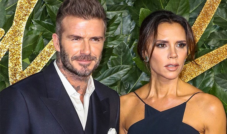 Victoria Beckham’ın defilesinde ‘hayvan hakları’ protestosu yapıldı