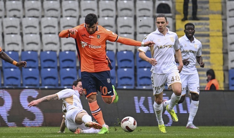 Başakşehir, 3 puanı tek golle aldı!