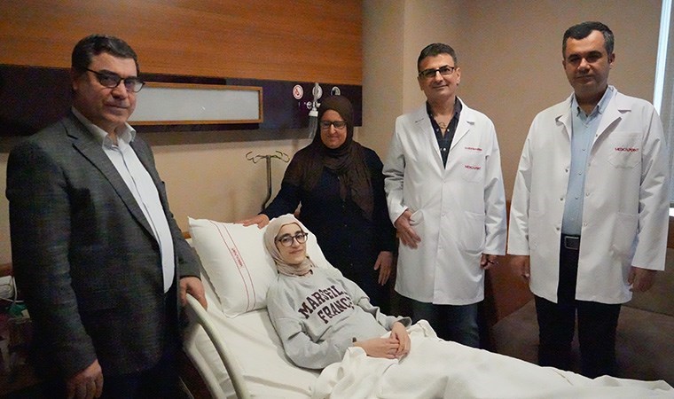 4 yıldır yemek yiyemeyen 15 yaşındaki kız sağlığına kavuştu