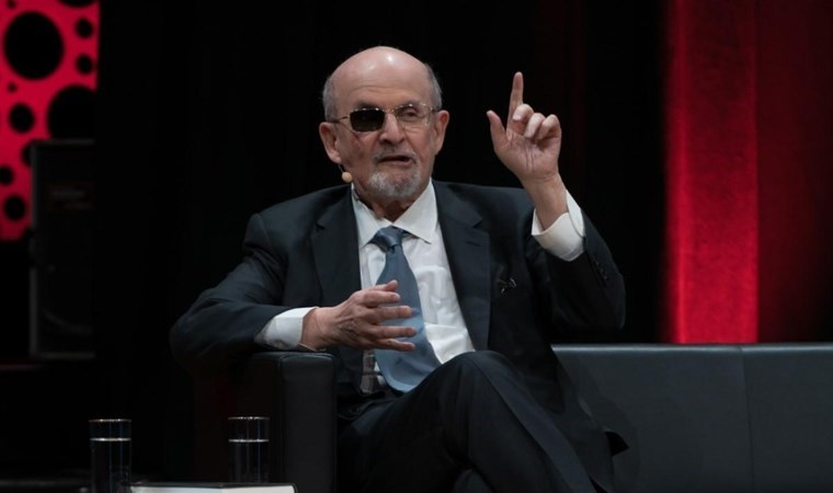 Yazar Salman Rüşdi’den yapay zeka testi: ‘Özgünlük ve mizah yok’