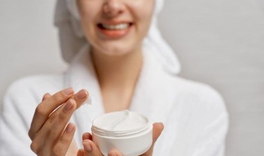 Doğru cilt bakım rutininizi oluşturamadınız mı? Dermatologlar en iyi cilt bakım rutini için altın tüyoyu verdi… – Son Dakika Yaşam Haberleri | Cumhuriyet