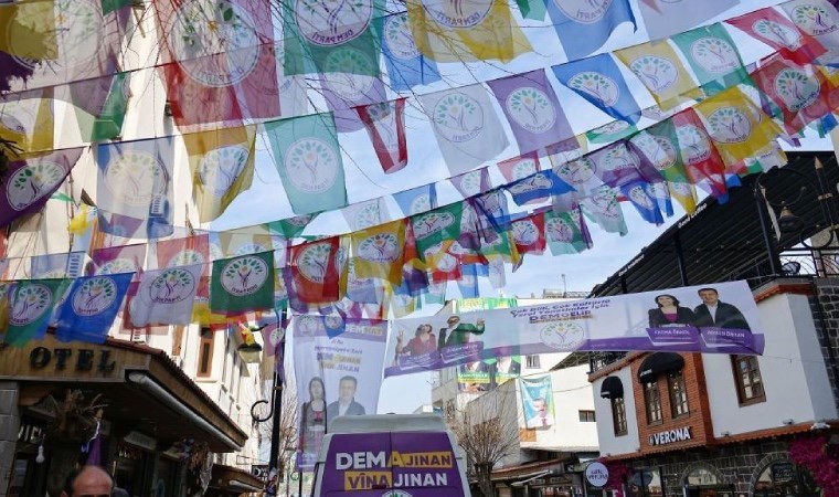Diyarbakır’da DEM Parti üyesi 21 genç gözaltına alındı