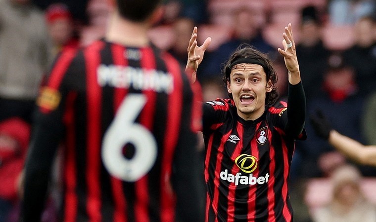 Enes Ünal takımına son dakikada nefes verdi!