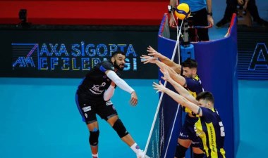 Halkbank, Fenerbahçe'yi mağlup ederek finale çıktı! – Son Dakika Spor Haberleri | Cumhuriyet