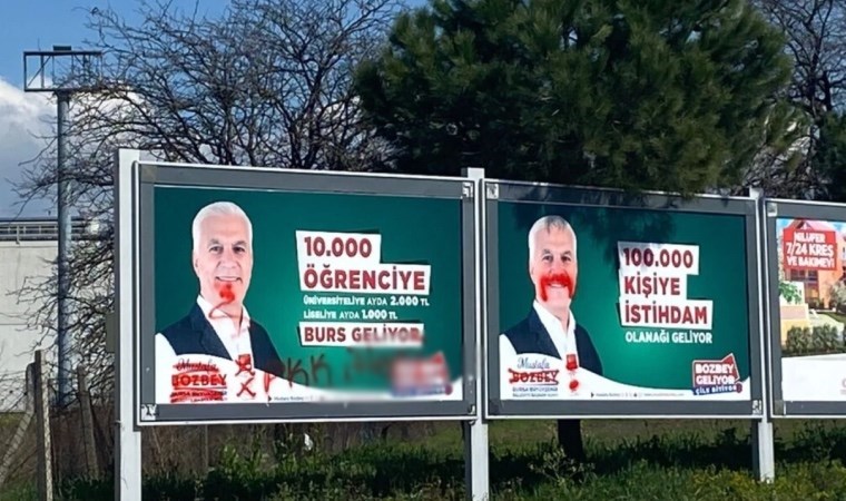 Bursa’da CHP’li Bozbey ve Özdemir’in seçim afişlerine çirkin saldırı: Sandığı işaret ettiler!