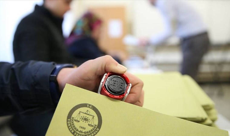 AKP’nin yaptığı anket çalışmalarında ‘CHP’nin önde olduğunun görüldüğü’ ileri sürüldü