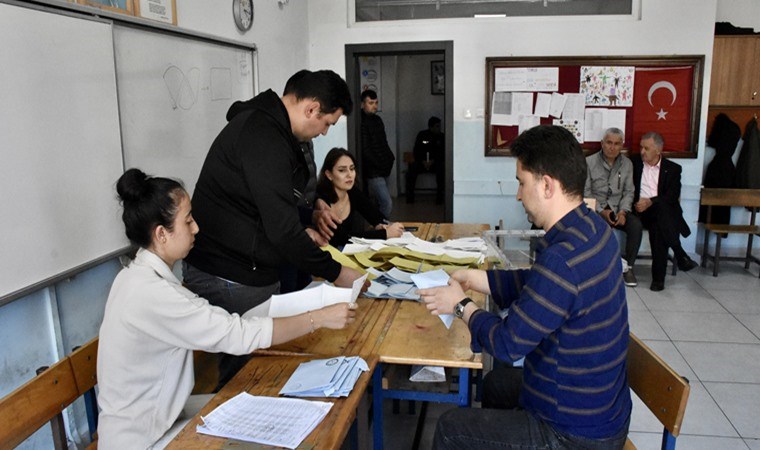 İYİ Parti'nin Ordu adayı Enver Yılmaz: Tam kanunsuzluk hali var, sandık başkanları siyasi parti üyesi