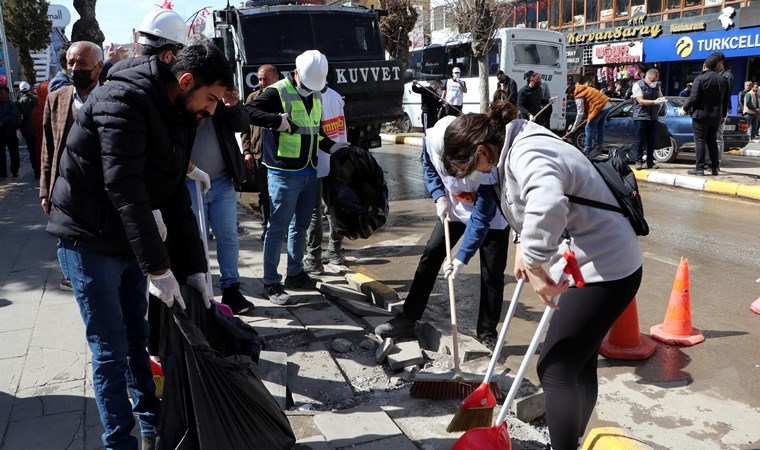 Van'da olaylar sona erdi: Sokaklar temizlenmeye başlandı - Son Dakika Türkiye Haberleri | Cumhuriyet