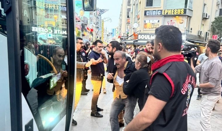 İzmir'de Van protestosuna polis engeli - Son Dakika Siyaset Haberleri | Cumhuriyet