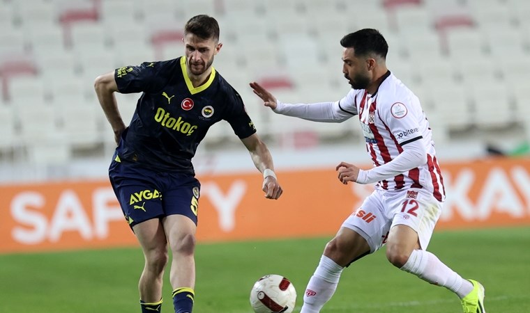 Eski hakemler, Sivasspor - Fenerbahçe maçını değerlendirdi: Sivasspor'un penaltısında karar doğru mu?