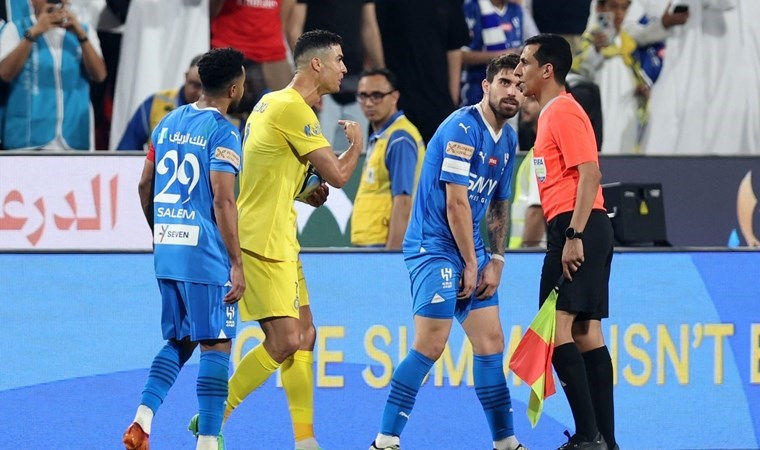 Cristiano Ronaldo’dan hakeme şok hareket