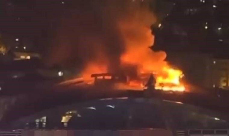 Bursa’da korkutan yangın… İş merkezinin çatısından alevler yükseldi!