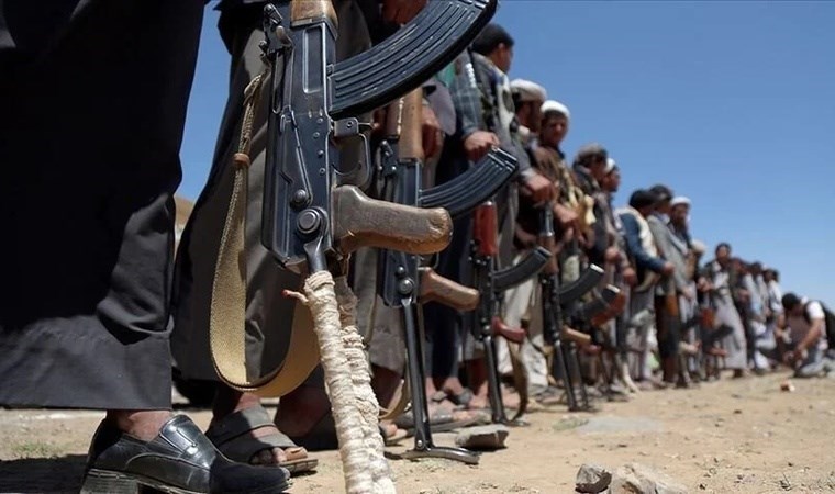 Husiler: Aden Körfezi’nde bir İsrail gemisini vurduk