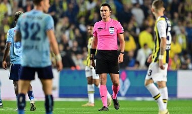 Sarı kart mı kırmızı kart mı? Eski hakemler Jayden Oosterwolde'nin pozisyonunu yorumladı! – Son Dakika Spor Haberleri | Cumhuriyet