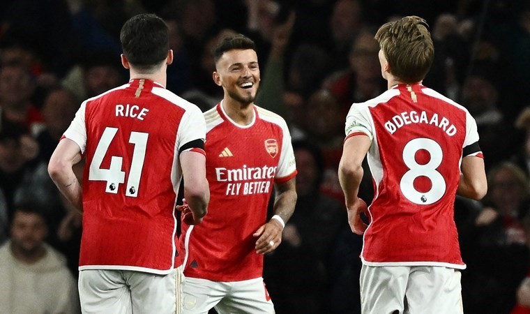 Arsenal, Londra derbisinde Chelsea’ye gol oldu yağdı!