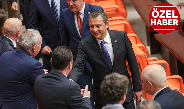 CHP’ye iki transfer: Özgür Özel’in bugün iki yeni vekile rozet takması bekleniyor