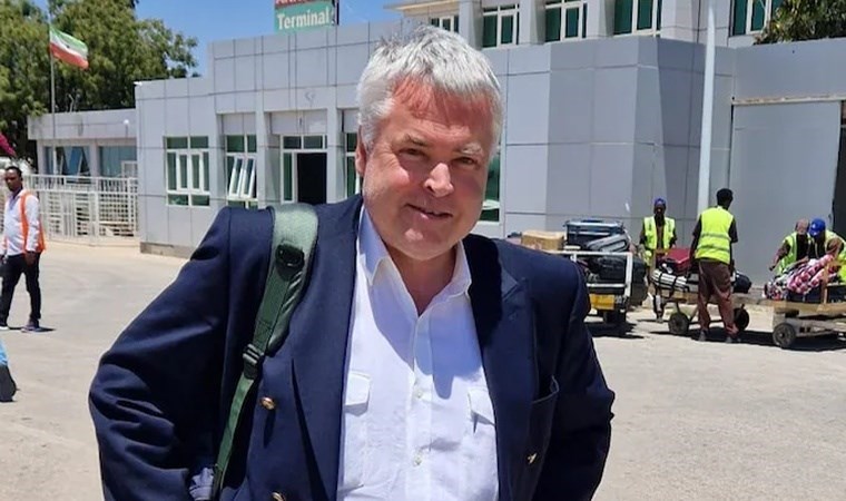 İngiliz milletvekili, Afrika ülkesinden kovuldu: Saatlerce gözaltında tutuldu!