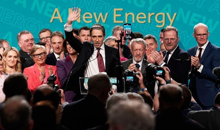 İrlanda’da başbakan olması beklenen Harris’ten Netanyahu’ya: ‘Eylemlerinizden iğreniyoruz’