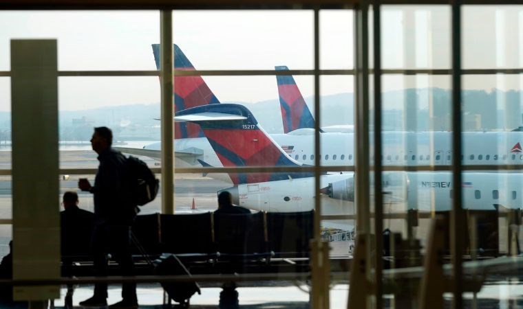 Yolcu haklarında düzenleme: Geciken uçuşlar ve kayıp bagajlarda nakit iade yapılacak