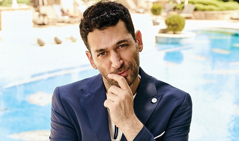 Murat Yıldırım yeni yaşını eşi İman Elbani’yle Roma’da kutladı!