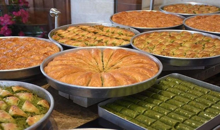 Baklava fiyatları dudak uçuklatıyor… 1 kilosu 1000 TL’ye dayandı!