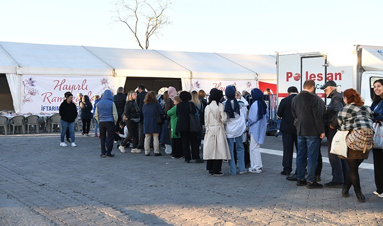 AKP seçimi kaybedince Kadıköy’deki iftar çadırını kaldırdı