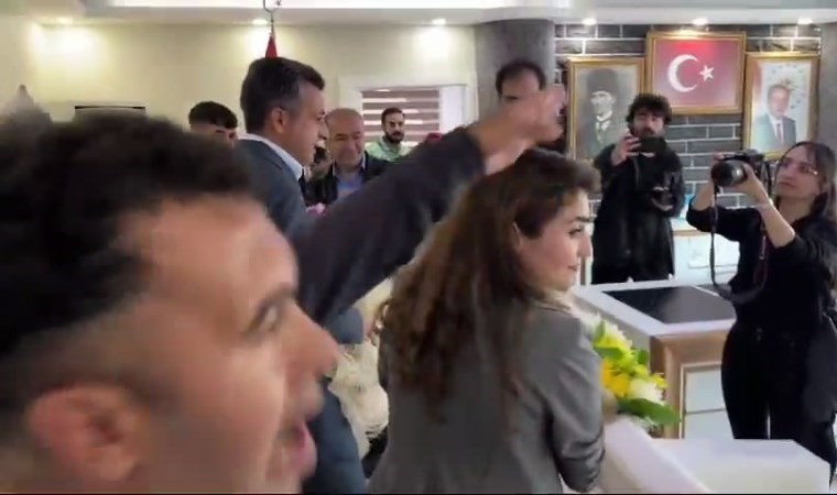 Sur Belediyesi’nde mazbata töreni sonrası hakaret içeren sözlere soruşturma