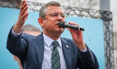 Özgür Özel’den çok sert 'Van' tepkisi: 'İkinci olana mazbatayı verme rezaleti, Van halkına pusu kurmaktır' – Son Dakika Siyaset Haberleri | Cumhuriyet