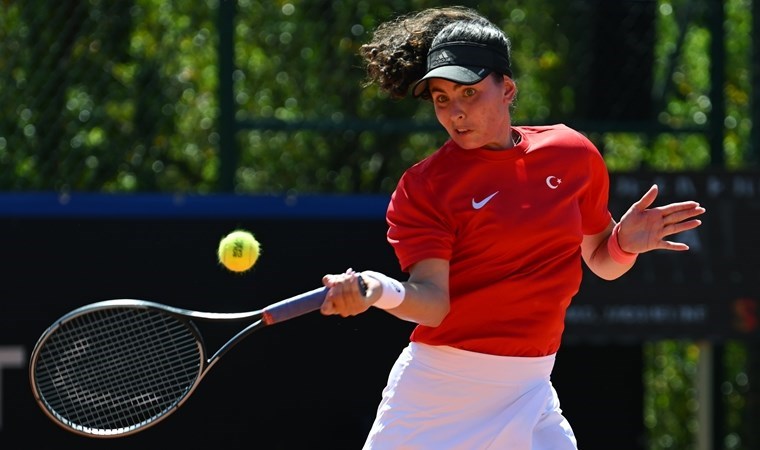 Milli tenisçi Ayla Aksu İtalya’da şampiyon oldu!