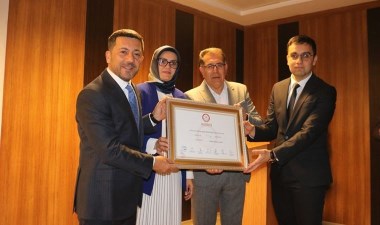 İYİ Parti'nin kazandığı tek il olan Nevşehir'de Başkan Arı, mazbatasını aldı – Son Dakika Siyaset Haberleri | Cumhuriyet