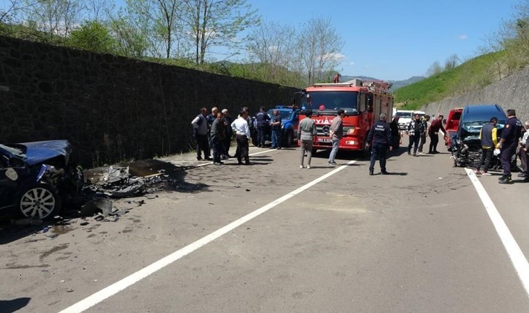 Ordu’da cenaze yolunda feci kaza… Yaralılar var!