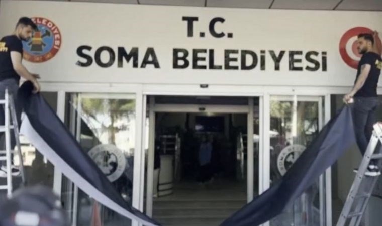 AKP gitti ‘Türkiye Cumhuriyeti’ tabelası geldi