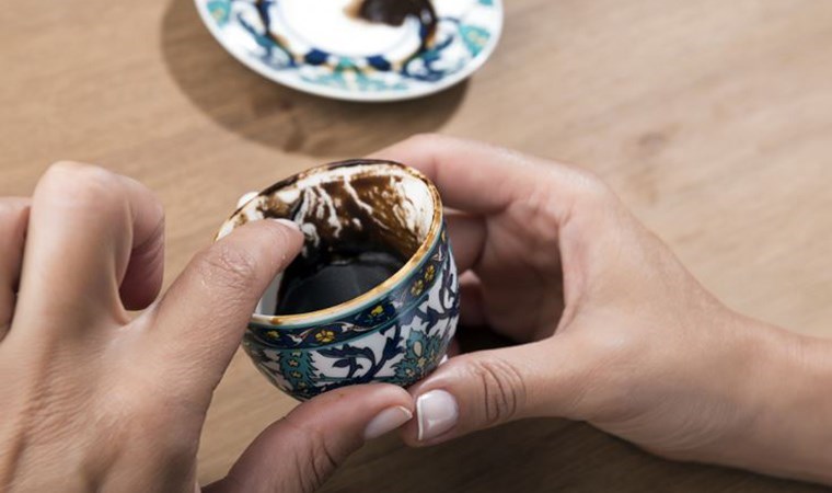 Kahve falına olan ilgi şaşırttı: Şeker Bayramı’nda 12 milyon fal bakıldı!