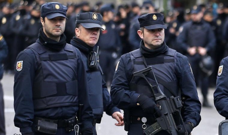 Avrupa’nın en büyük sahte para merkezi çökertildi: İspanya polisi 10 kişiyi gözaltına aldı