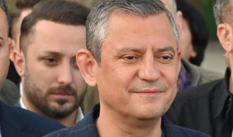 Özgür Özel’e adaşından sürpriz