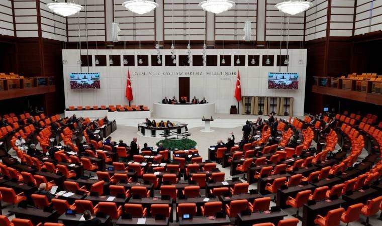 TBMM’de İBB çukuru tartışması: ‘Meclis bu tip kazaların peşine düşsün, araştırsın; yüreğiniz yetiyor mu’