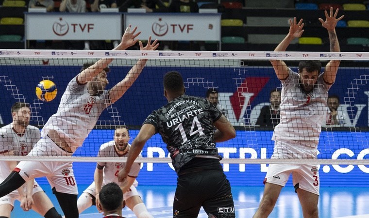 Spor Toto evinde altın sette kazandı