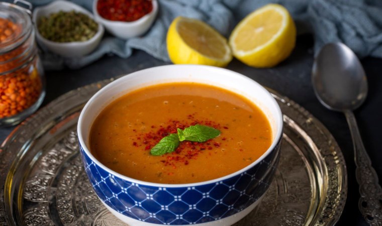 Lezzetinin sırrı o noktada saklı: Enfes Tarhana Çorbası nasıl yapılır? Püf noktalarıyla Tarhana Çorbası tarifi…