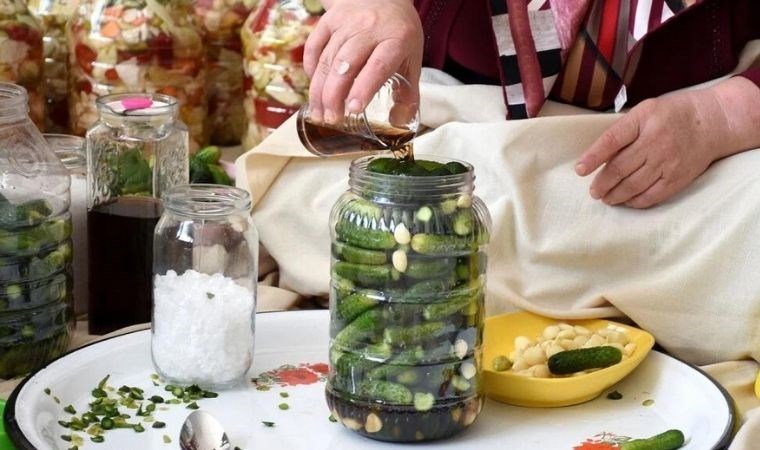 Ev yapımı kornişon turşusu tarifi