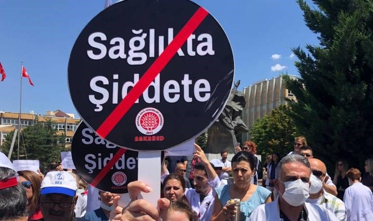 Bugün 17 Nisan Sağlıkta Şiddetle Mücadele Günü: Beyaz kod bildirimi tırmandı