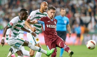 Konya'da taraftar sahaya girdi! – Son Dakika Spor Haberleri | Cumhuriyet