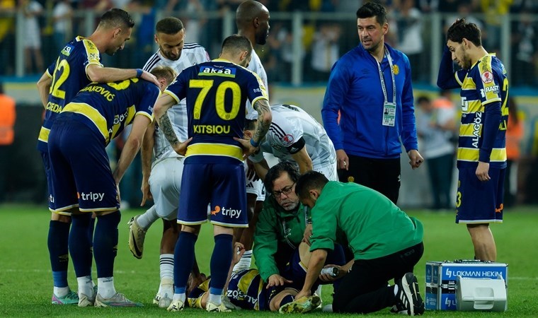 Ankaragücü’ne kötü haber: Sedyeyle oyundan çıktı!