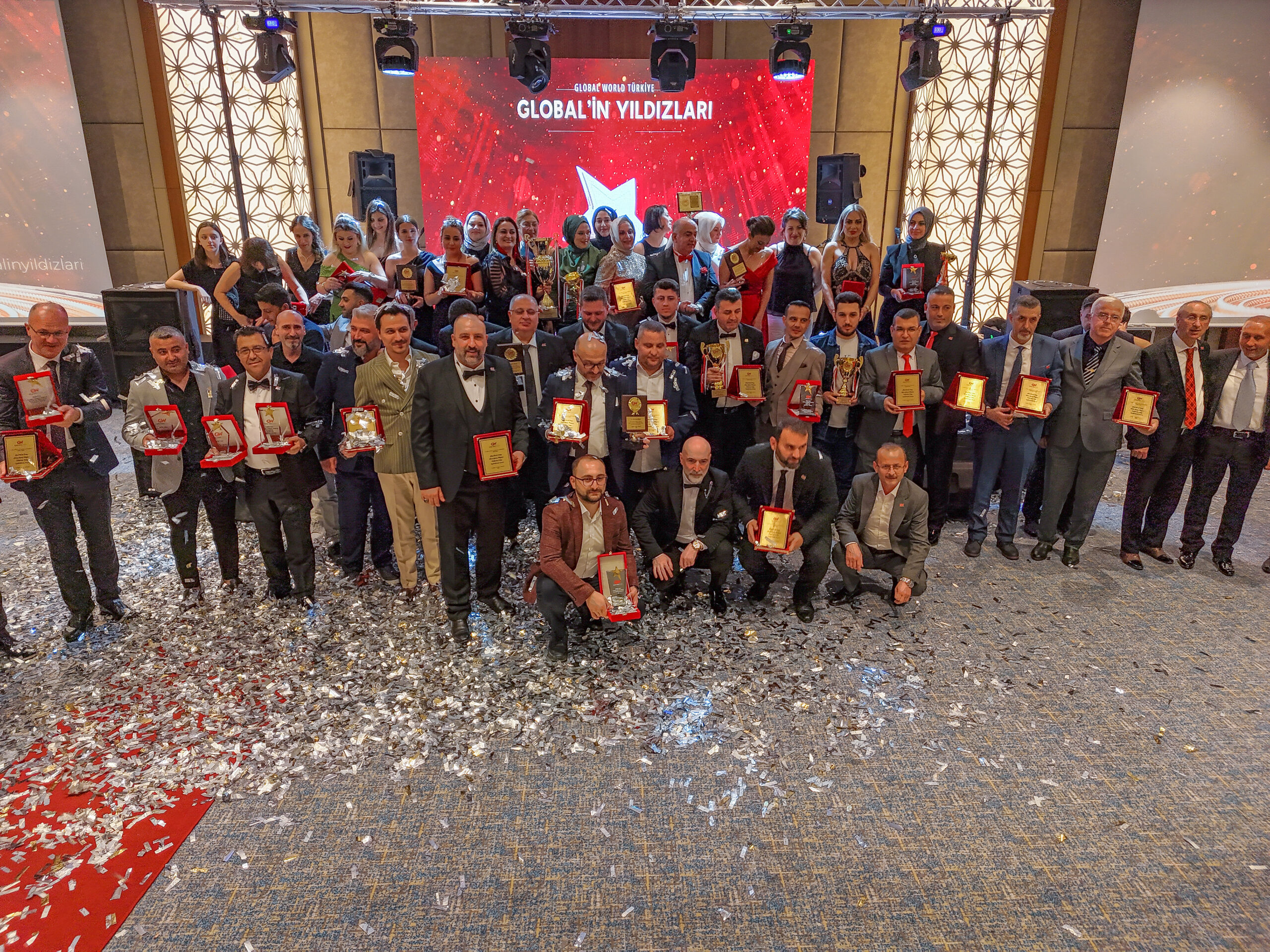 Globalin yıldızları İstanbul’da 2023 ödül töreninde buluştu.